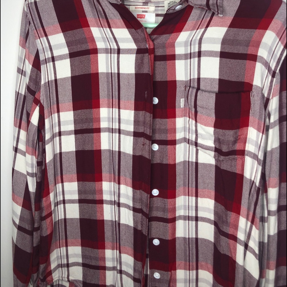 Levi’s women plaid long sleeve